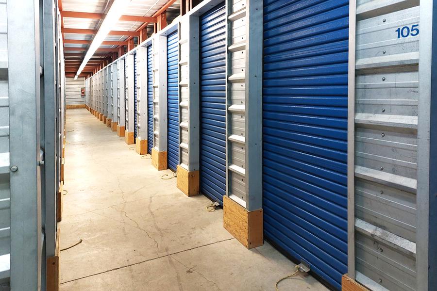Rent Edmonton Woodcroft Park storage units at 11106 151 St NW, Edmonton, AB. We offer a wide-range of affordable self storage units and your first 4 weeks [...]