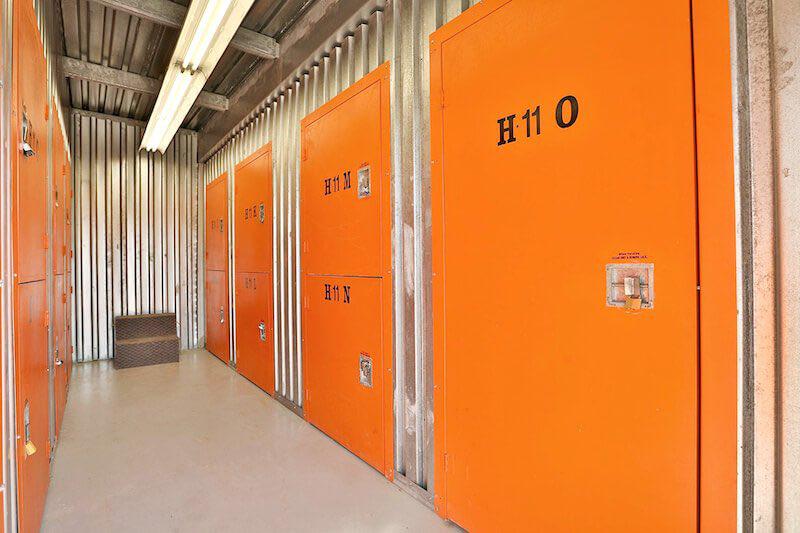Rent Barrie storage units at 91 Anne Street South. We offer a wide-range of affordable self storage units and your first 4 weeks are free!