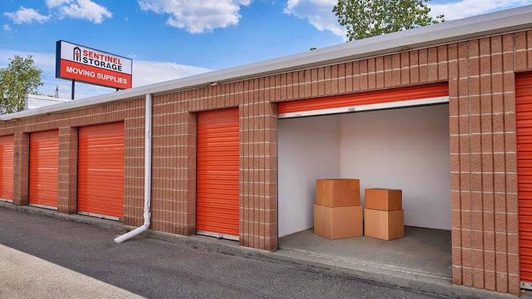 La succursale Access Storage – Calgary, située au 4810-80e avenue S.-E., a la solution d’entreposage en libre-service qu’il vous faut. Réservez dès aujourd’hui!