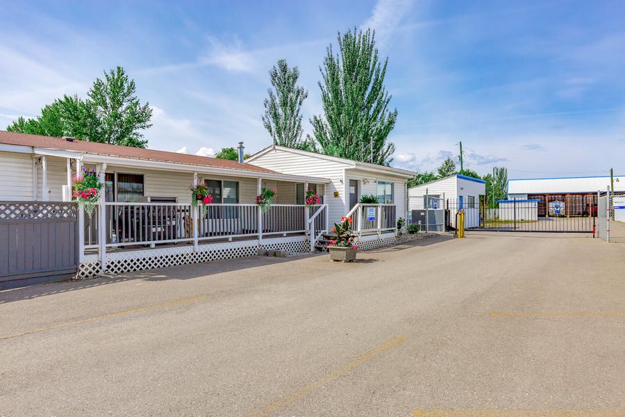 [Formerly Storage For Your Life] Rent Kamloops storage units at 600 Okanagan Way. We offer a wide-range of affordable self storage units and your first 4 [...]