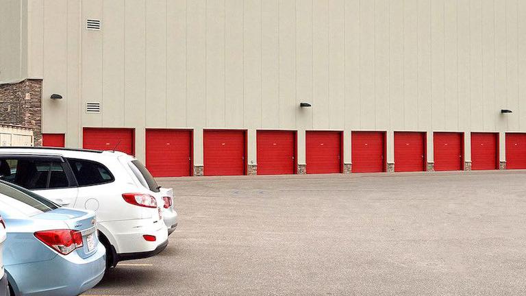 Rent Calgary storage units at 3000, 1800 194 Ave SE. We offer a wide-range of affordable self storage units and your first 4 weeks are free!