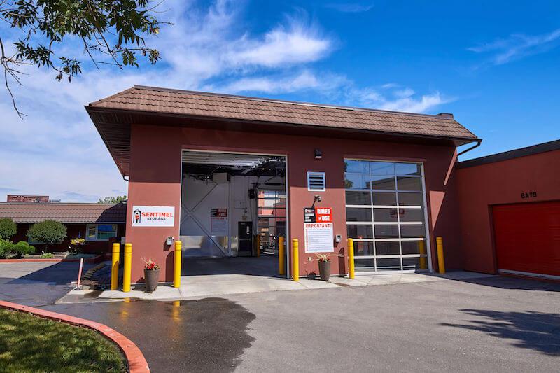 Rent Calgary storage units at 410 Manning Road Northeast. We offer a wide-range of affordable self storage units and your first 4 weeks are free!
