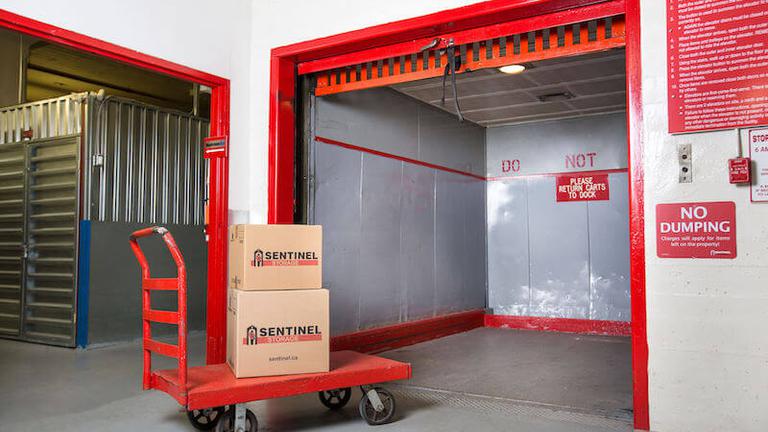 Rent Edmonton storage units at 11444 119 St NW. We offer a wide-range of affordable self storage units and your first 4 weeks are free!