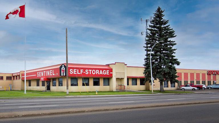 Rent Edmonton storage units at 9920 63 Ave NW. We offer a wide-range of affordable self storage units and your first 4 weeks are free!