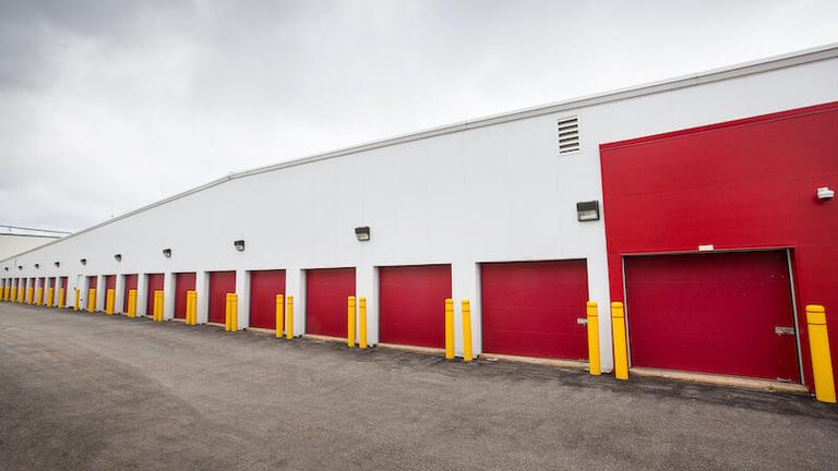 Rent Edmonton storage units at 9920 63 Ave NW. We offer a wide-range of affordable self storage units and your first 4 weeks are free!